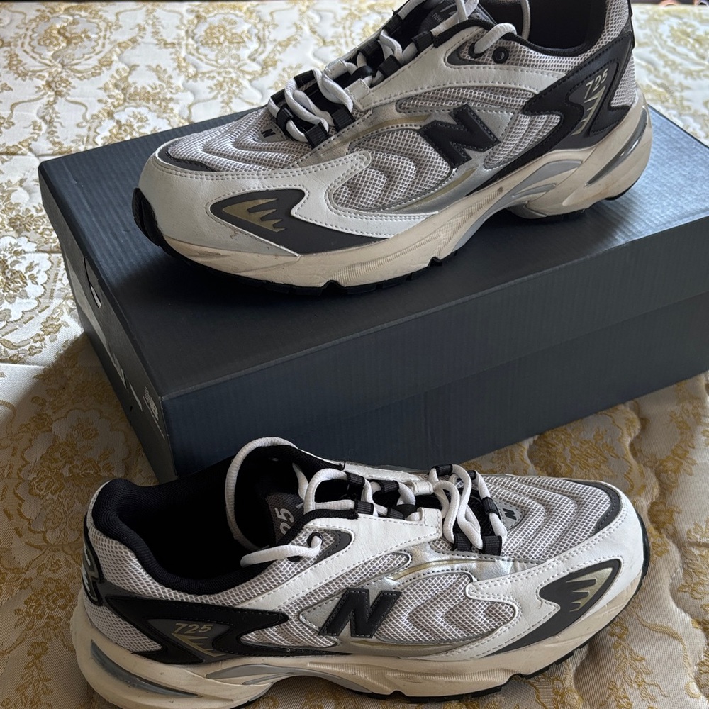 New Balance 725 Size 10